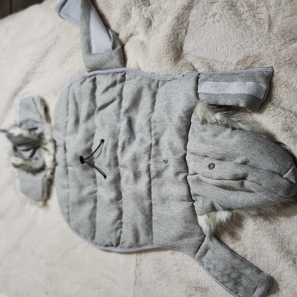 Gray Kids Animal-Themed Accessory